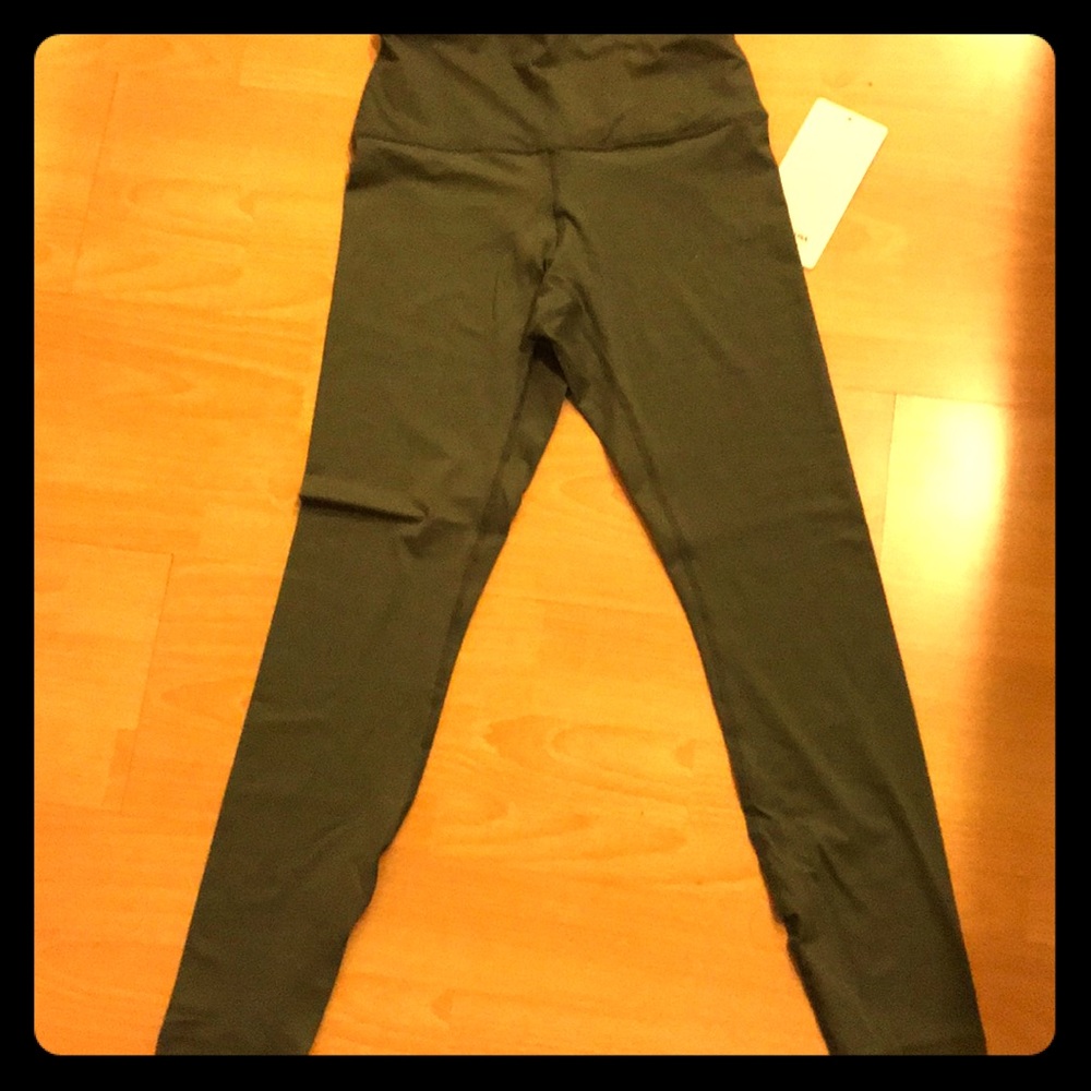 Brand new yoga pants with pocket
